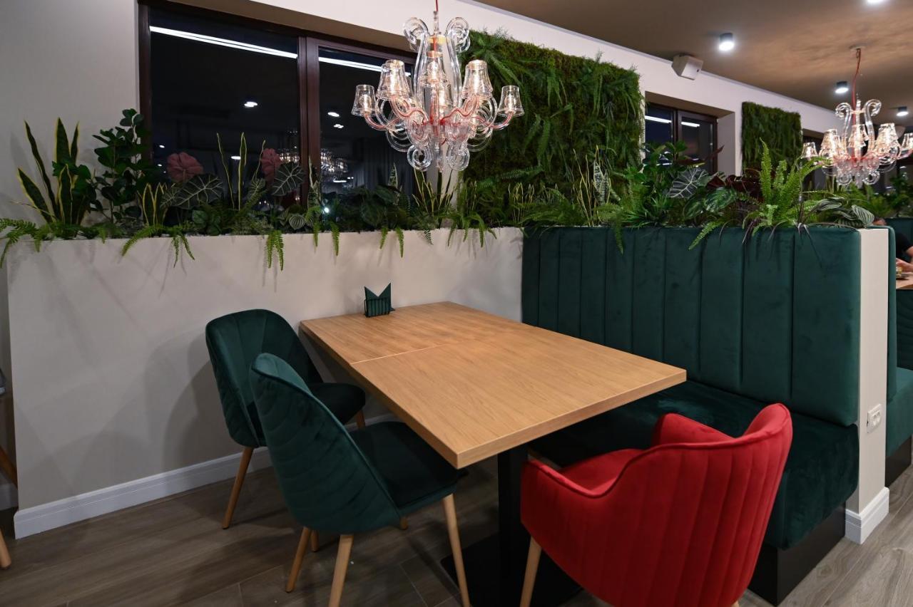 Hotel Xemar Αράντ Εξωτερικό φωτογραφία